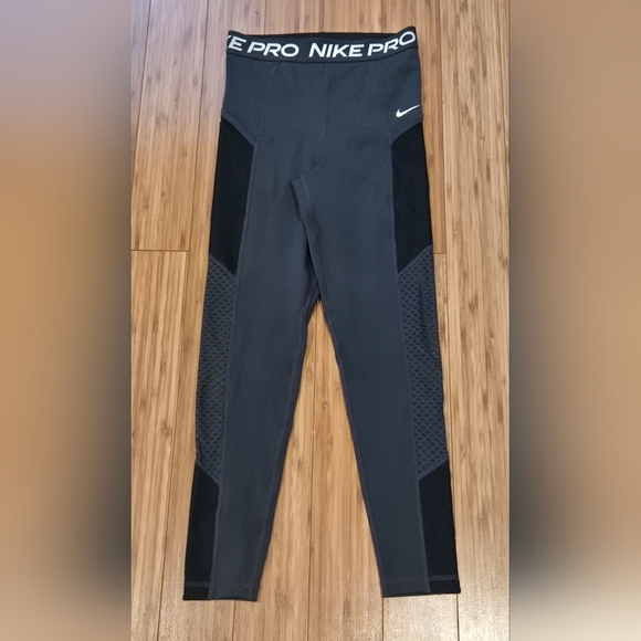 NWOT Nike Pro Dark Gray Leggings - Picture 1 of 10
